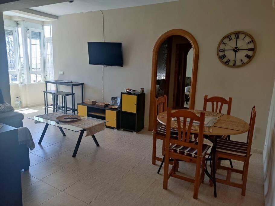 Acogedor Apartamento Frente Al Mar Elena Y Michele Almeria Bagian luar foto