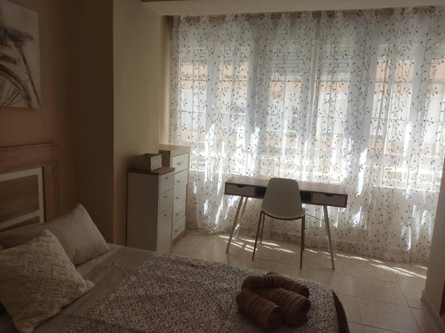 Acogedor Apartamento Frente Al Mar Elena Y Michele Almeria Bagian luar foto
